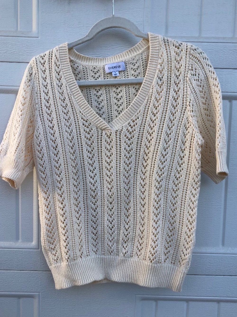Evereve summer sweater off-white/cream, Size Small but runs big